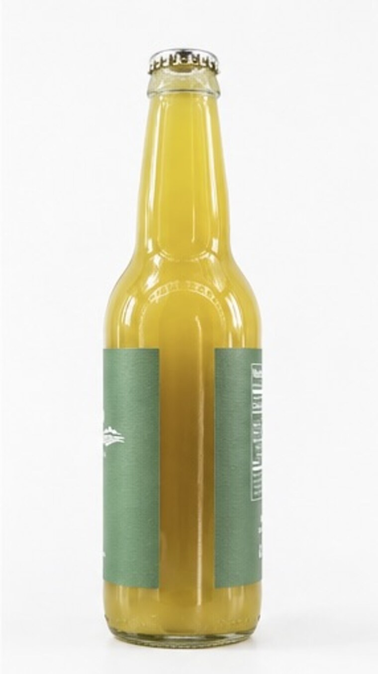 Mo Matcha Lemonade bottle